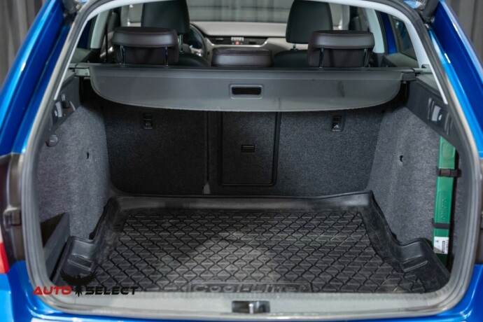 skoda-octavia-scout-bensin-2015-big-8