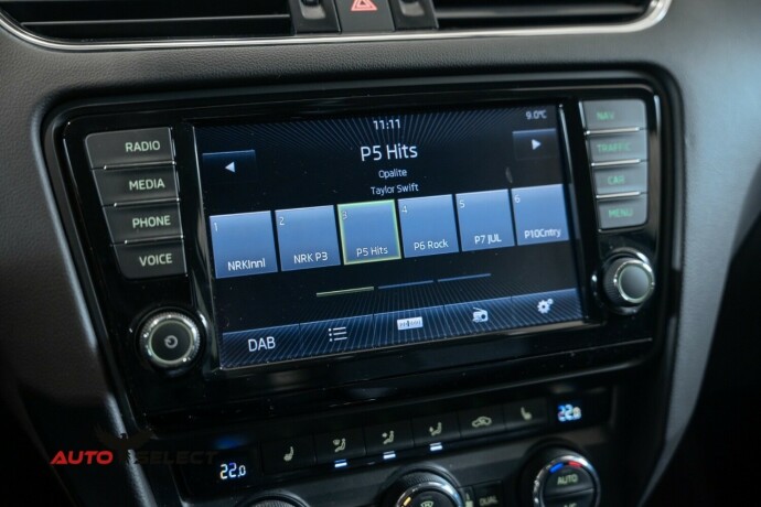 skoda-octavia-scout-bensin-2015-big-38