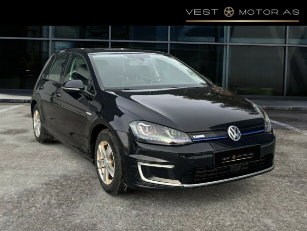 volkswagen-golf-elektrisitet-2015-big-0