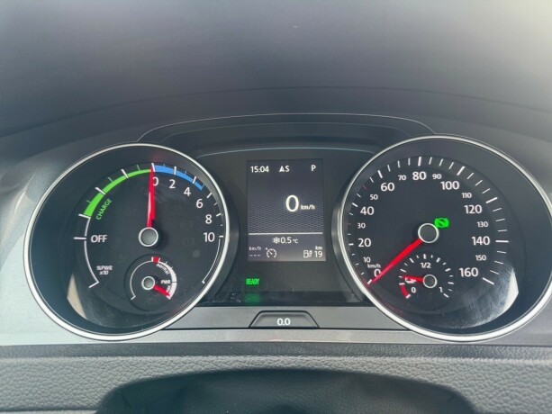 volkswagen-golf-elektrisitet-2015-big-14