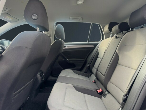 volkswagen-golf-elektrisitet-2015-big-10