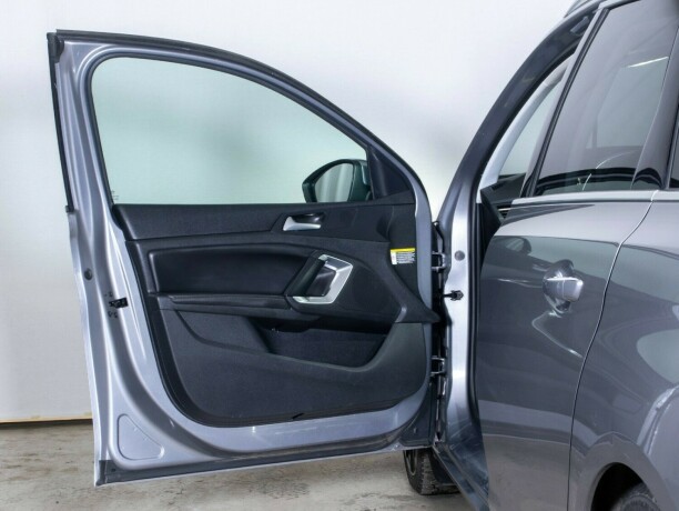 peugeot-308-bensin-2014-big-17