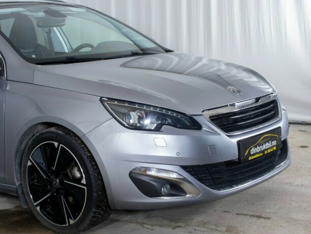 peugeot-308-bensin-2014-big-3