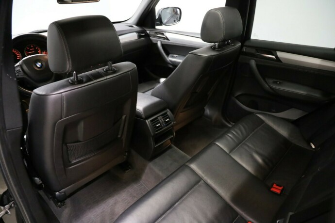 bmw-x3-diesel-2011-big-11