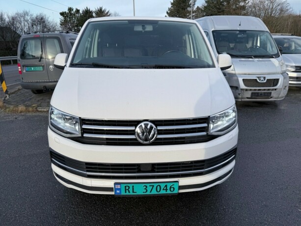 volkswagen-transporter-diesel-2019-big-1