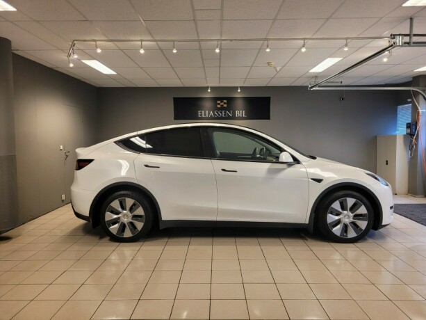 tesla-model-y-elektrisitet-2021-big-4