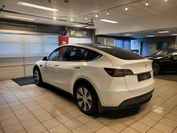 tesla-model-y-elektrisitet-2021-big-7