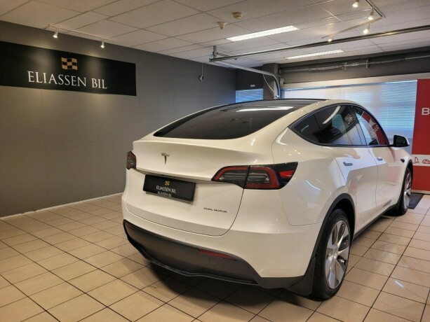 tesla-model-y-elektrisitet-2021-big-6