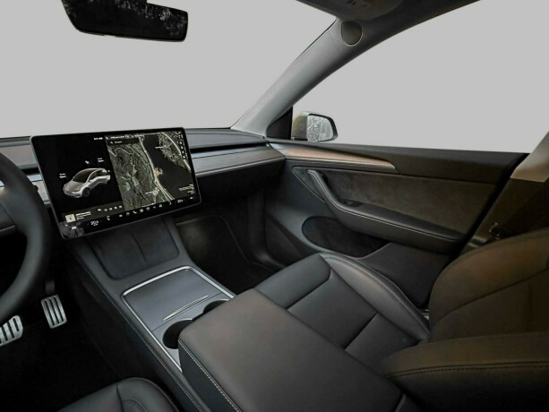 tesla-model-y-elektrisitet-2024-big-6