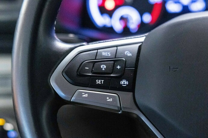 volkswagen-transporter-diesel-2023-big-11