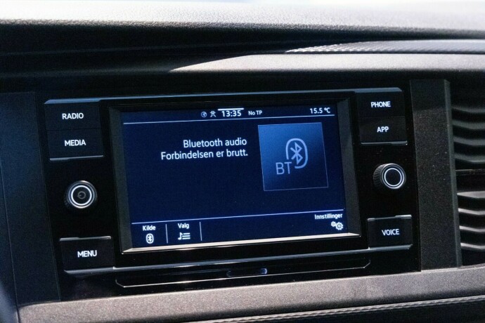 volkswagen-transporter-diesel-2023-big-17