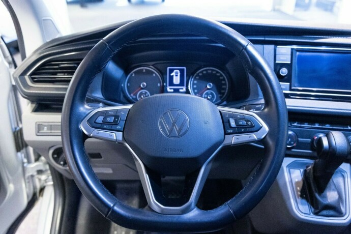 volkswagen-transporter-diesel-2023-big-10