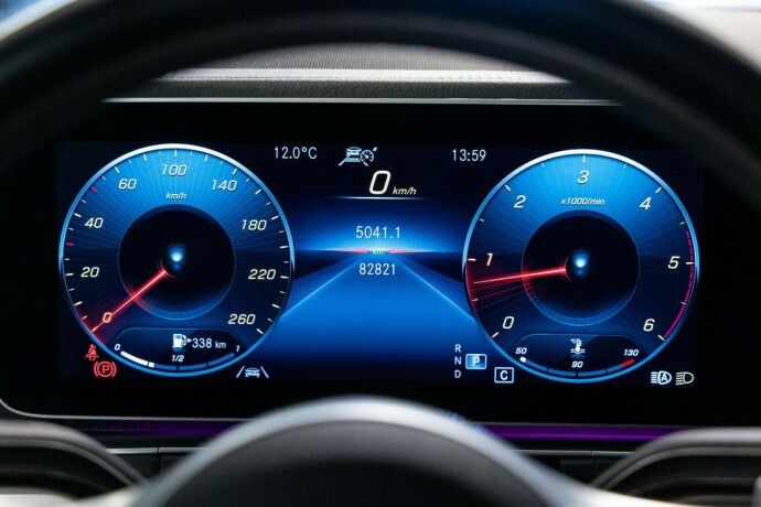 mercedes-benz-gls-diesel-2020-big-19