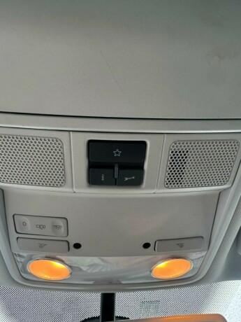 volkswagen-passat-diesel-2013-big-18