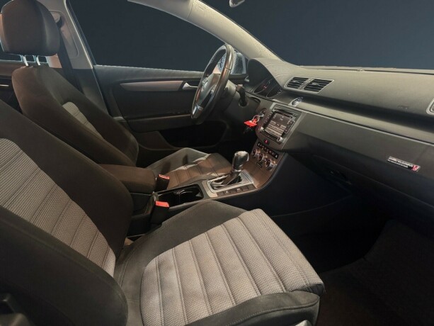 volkswagen-passat-diesel-2013-big-10
