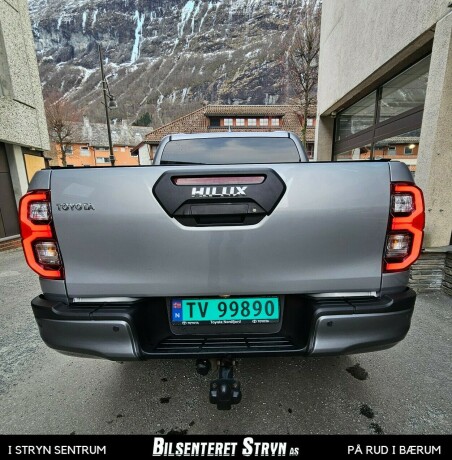 toyota-hilux-diesel-2024-big-7