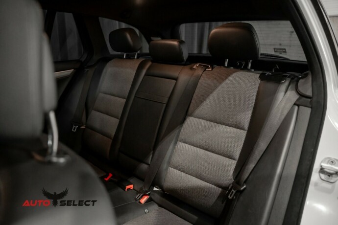 mercedes-benz-c-klasse-bensin-2011-big-15