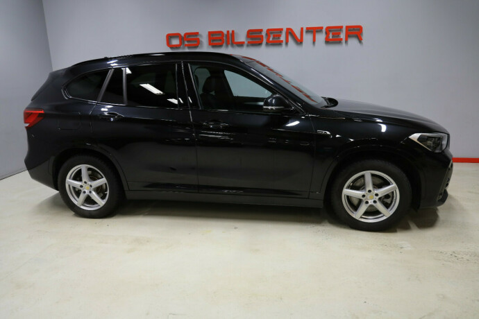 bmw-x1-elektrisitetbensin-2022-big-2