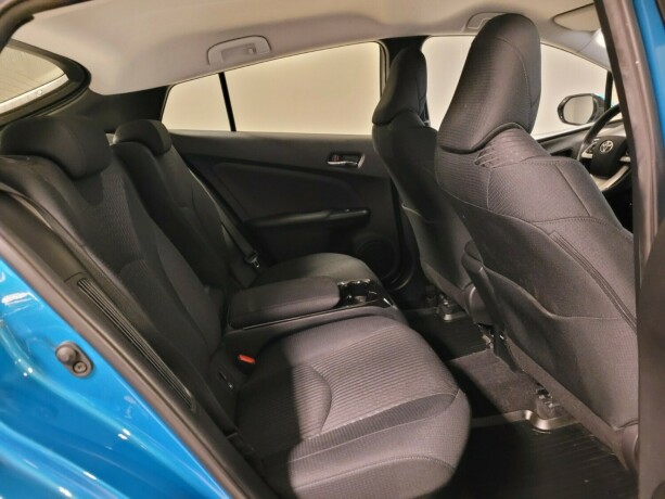 toyota-prius-plug-in-petrol-2018-big-17