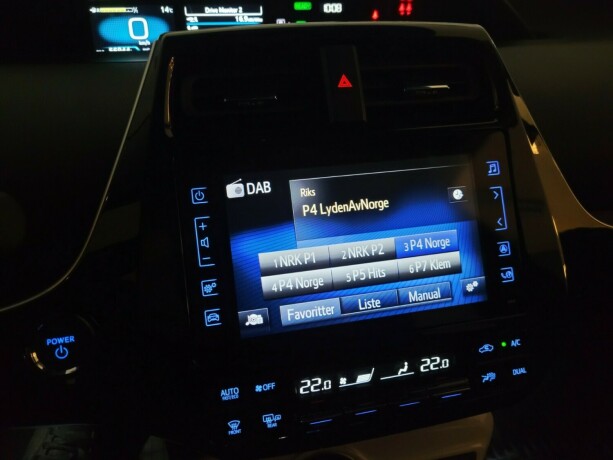 toyota-prius-plug-in-petrol-2018-big-26