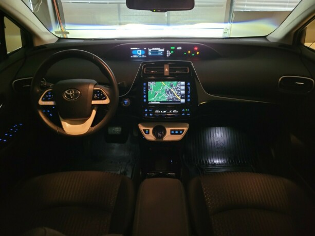 toyota-prius-plug-in-petrol-2018-big-28