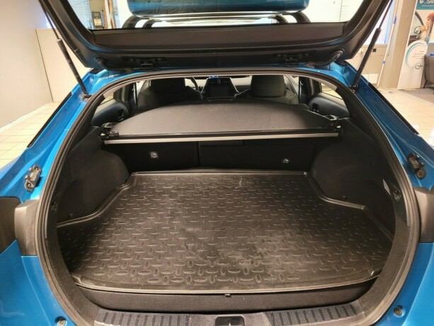 toyota-prius-plug-in-petrol-2018-big-18