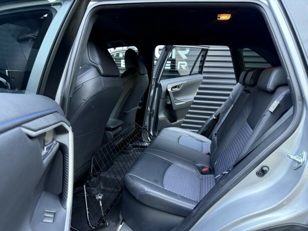 toyota-rav4-elektrisitetbensin-2020-big-28