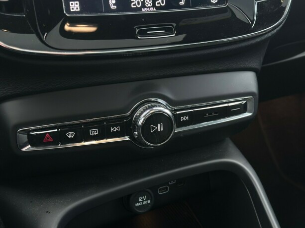 volvo-xc-40-elektrisitet-2021-big-22