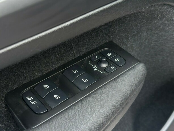 volvo-xc-40-elektrisitet-2021-big-30