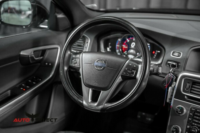 volvo-v60-elektrisitetdiesel-2014-big-24