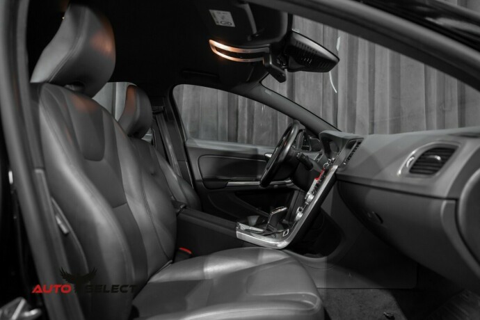 volvo-v60-elektrisitetdiesel-2014-big-17