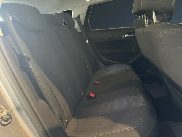 peugeot-308-bensin-2017-big-12