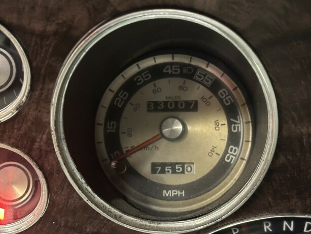 chrysler-andre-bensin-1988-big-30