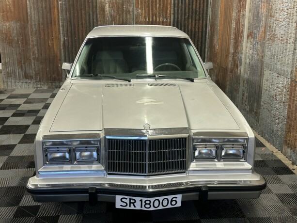 chrysler-andre-bensin-1988-big-11