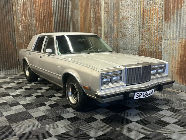 chrysler-andre-bensin-1988-big-0