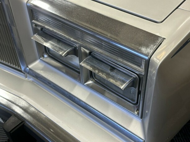 chrysler-andre-bensin-1988-big-13