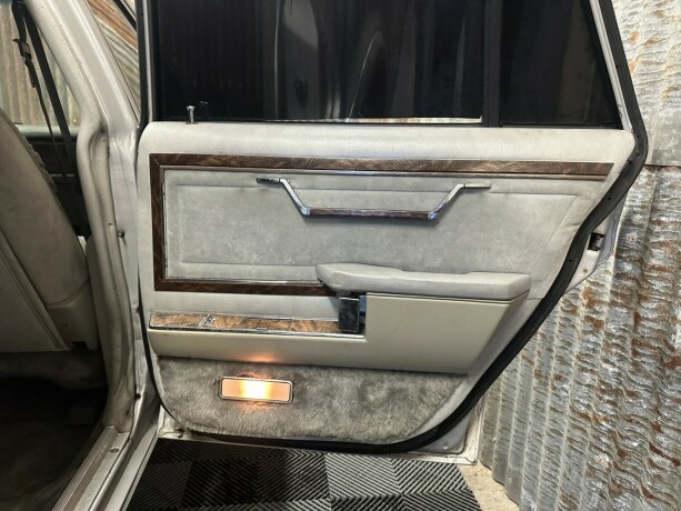 chrysler-andre-bensin-1988-big-38