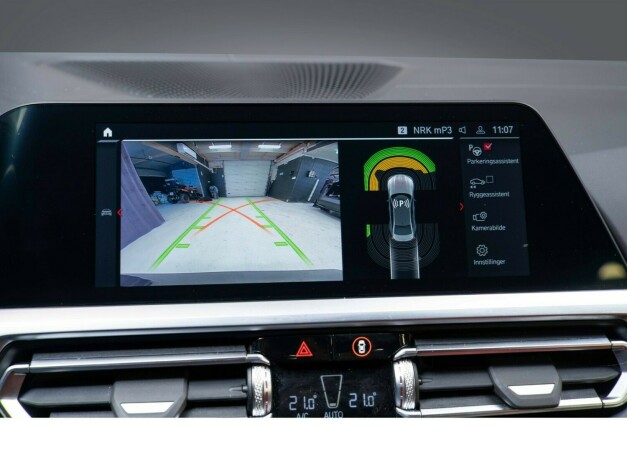 bmw-m3-bensin-2022-big-27