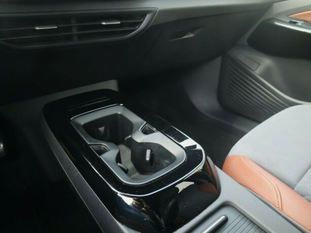 volkswagen-id4-elektrisitet-2021-big-17