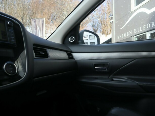 mitsubishi-outlander-diesel-2013-big-11