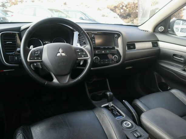 mitsubishi-outlander-diesel-2013-big-7