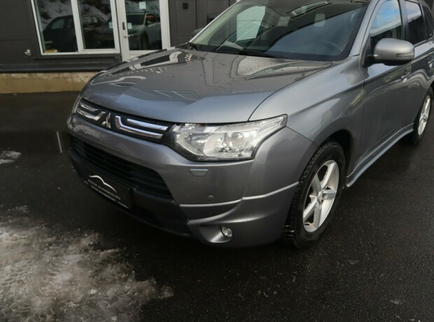 mitsubishi-outlander-diesel-2013-big-4