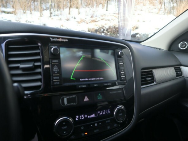 mitsubishi-outlander-diesel-2013-big-13