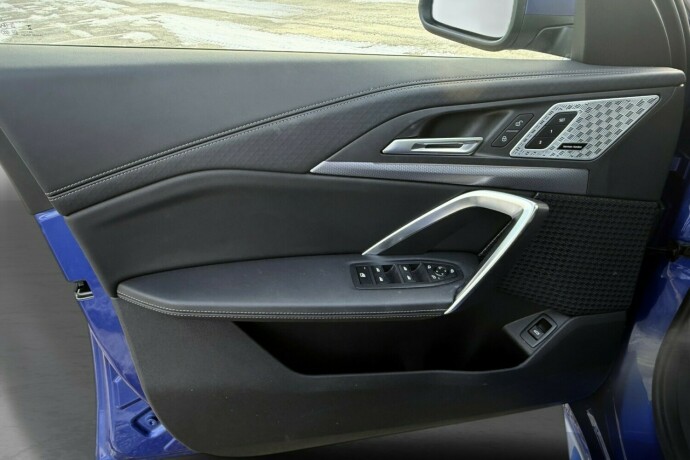 bmw-ix2-elektrisitet-2025-big-20