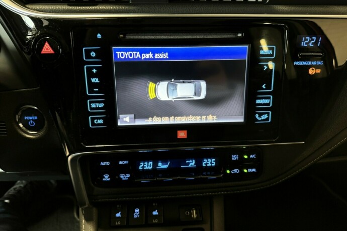 toyota-auris-elektrisitetbensin-2017-big-15