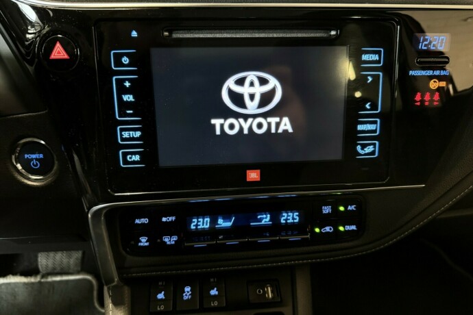 toyota-auris-elektrisitetbensin-2017-big-14