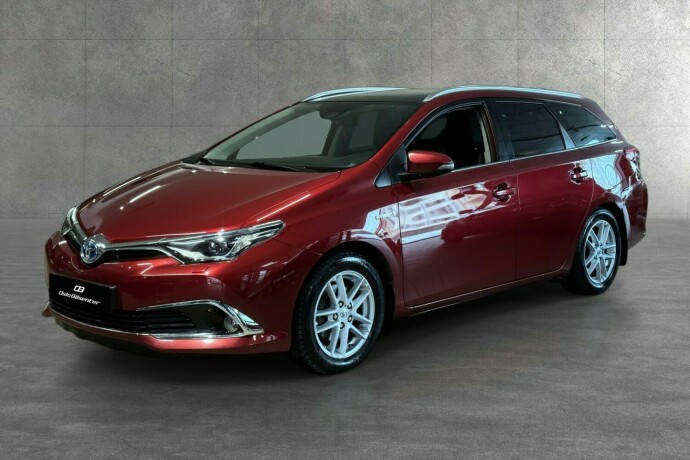toyota-auris-elektrisitetbensin-2017-big-2
