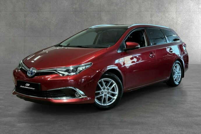 toyota-auris-elektrisitetbensin-2017-big-1