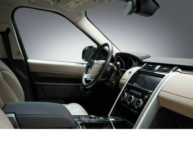 land-rover-discovery-bensin-2017-big-29