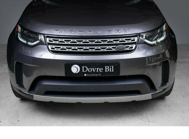 land-rover-discovery-bensin-2017-big-5